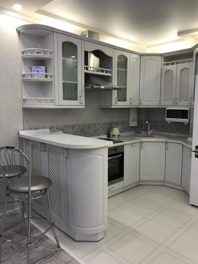 Luxe Apartment On Drahomanova Kiev Bagian luar foto