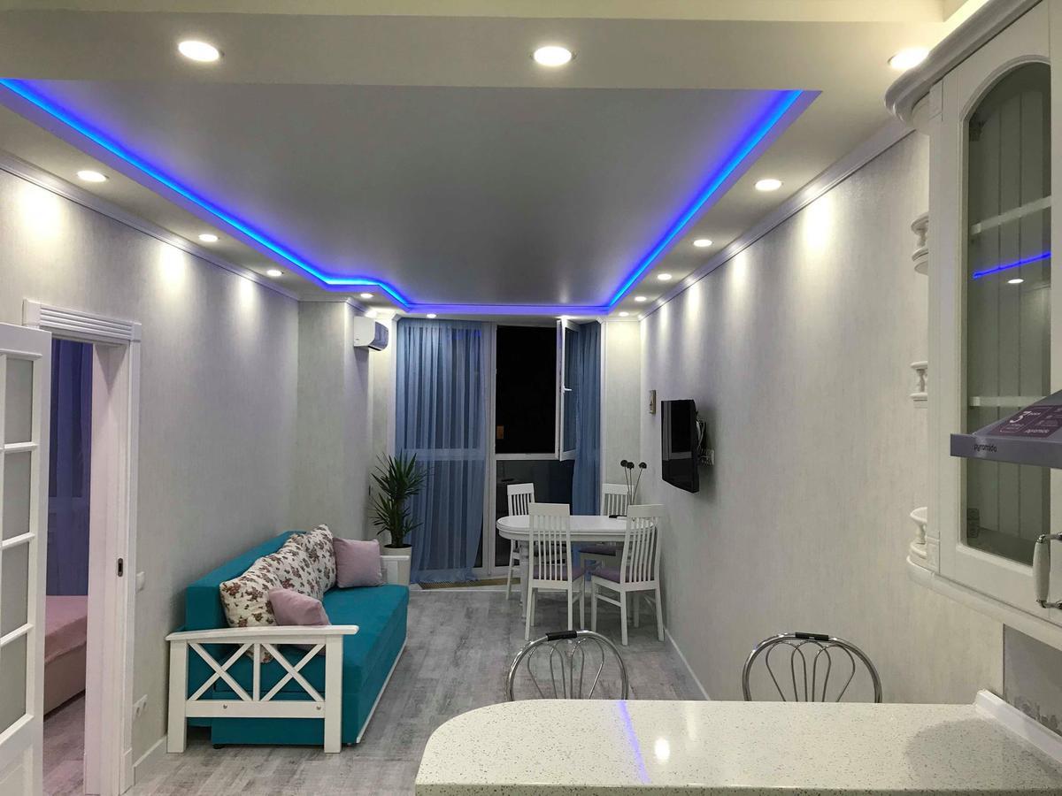 Luxe Apartment On Drahomanova Kiev Bagian luar foto