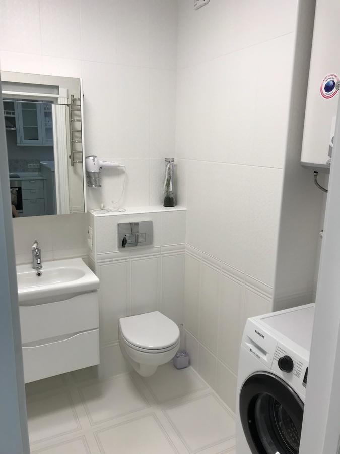 Luxe Apartment On Drahomanova Kiev Bagian luar foto