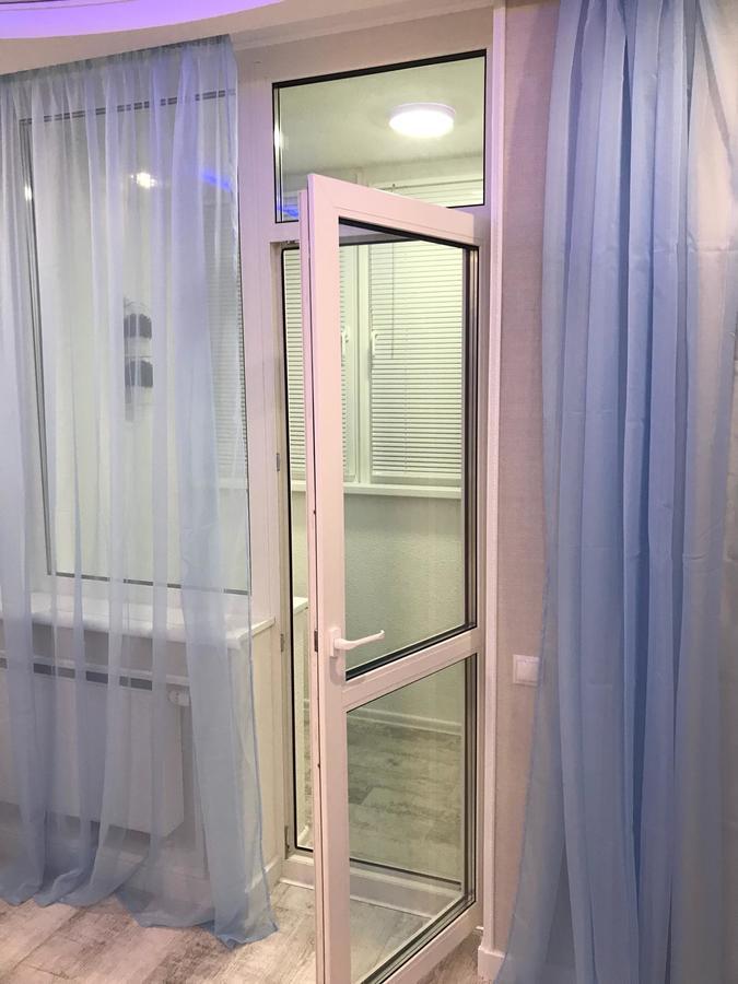 Luxe Apartment On Drahomanova Kiev Bagian luar foto